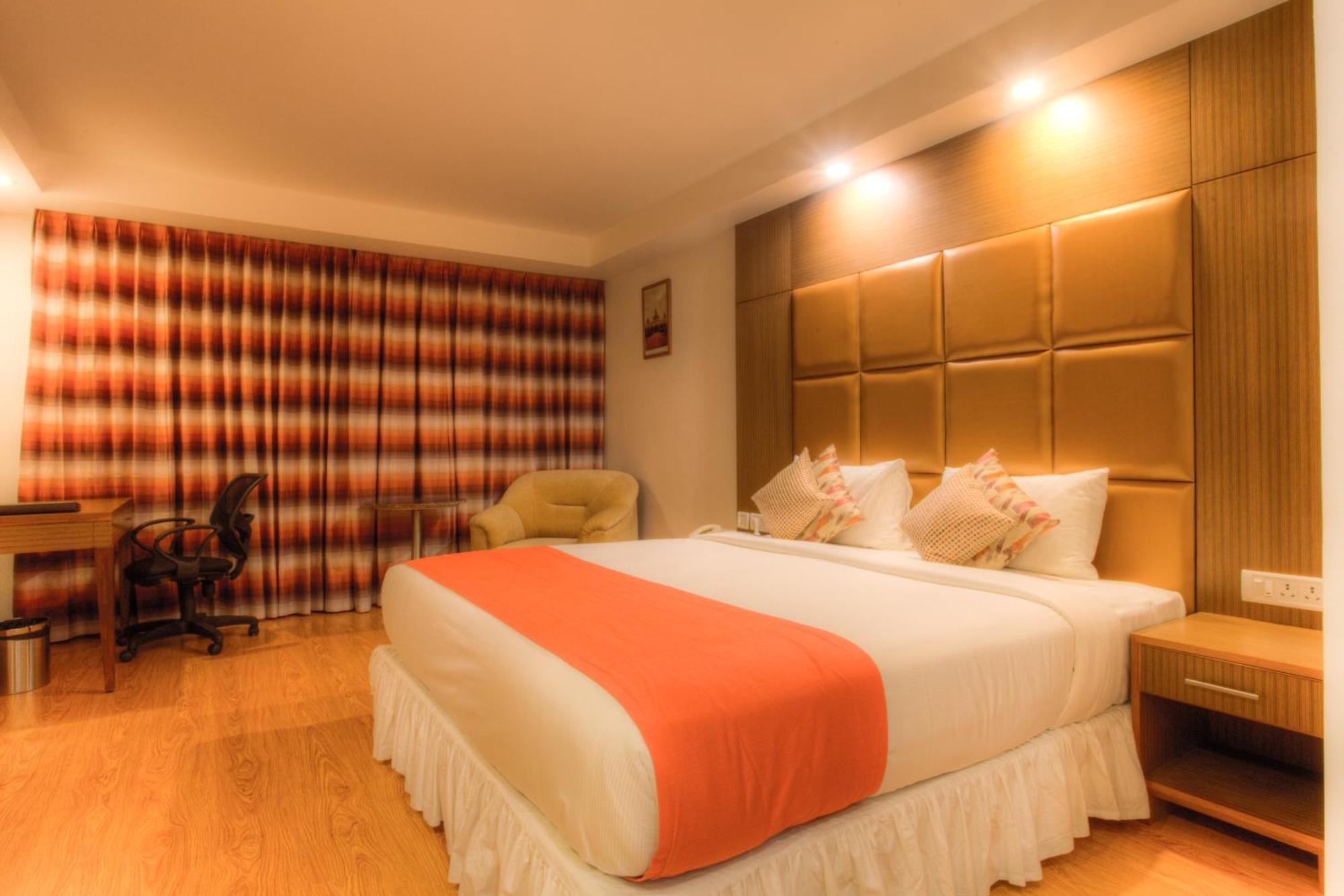 The Atrium Boutique Hotel Májszúr Kültér fotó