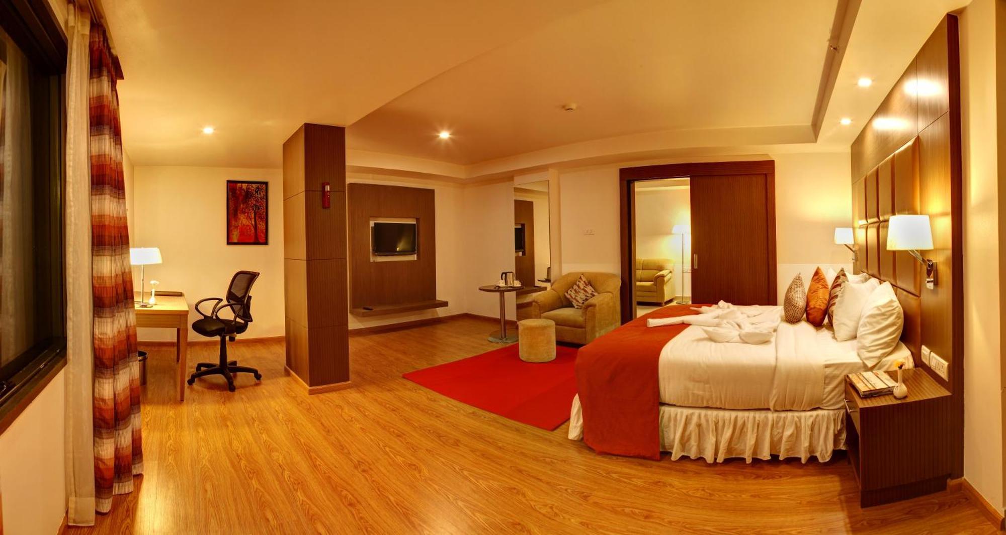 The Atrium Boutique Hotel Májszúr Kültér fotó