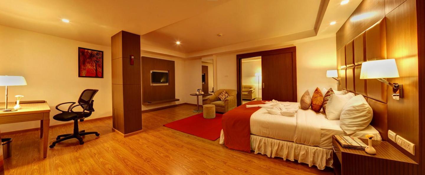 The Atrium Boutique Hotel Májszúr Kültér fotó