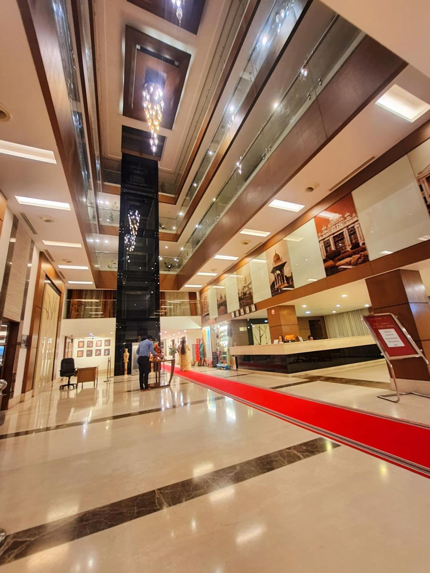 The Atrium Boutique Hotel Májszúr Kültér fotó